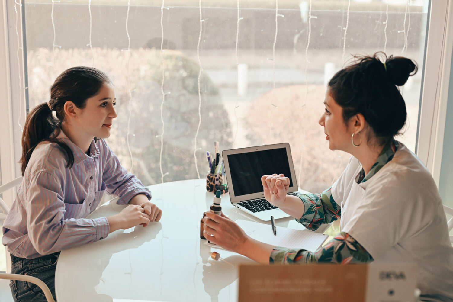 Conseil en Fleurs de Bach pour équilibre émotionnel avec Céline Hubert