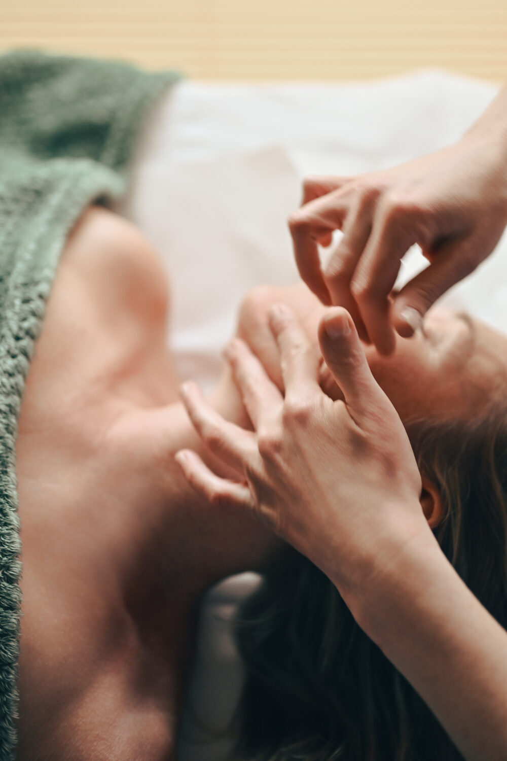 Massage visage Kobido jeunesse anti-âge à Annecy